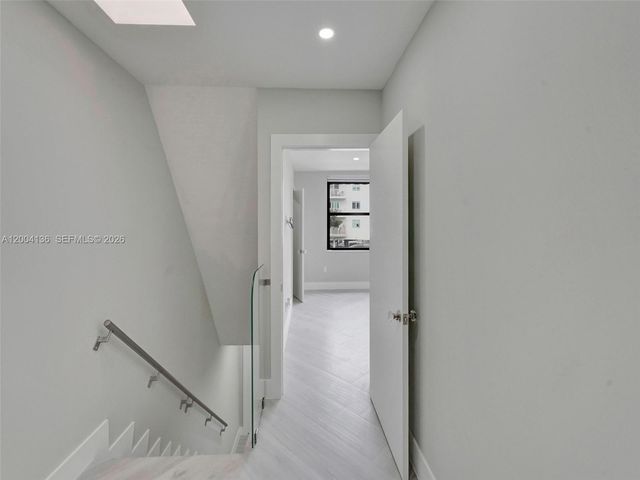 3744 NE 167th St 43, North Miami Beach, FL 33160