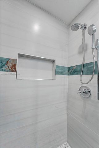 3744 NE 167th St 43, North Miami Beach, FL 33160