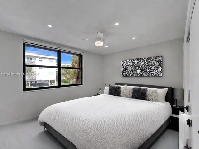 3744 NE 167th St 43, North Miami Beach, FL 33160