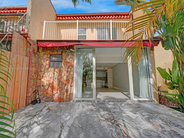 3744 NE 167th St 43, North Miami Beach, FL 33160