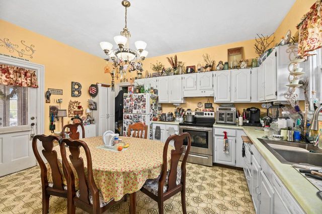 7734 Marsh ROAD, Waterford, WI 53185