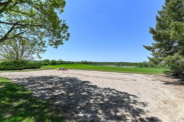 7734 Marsh ROAD, Waterford, WI 53185