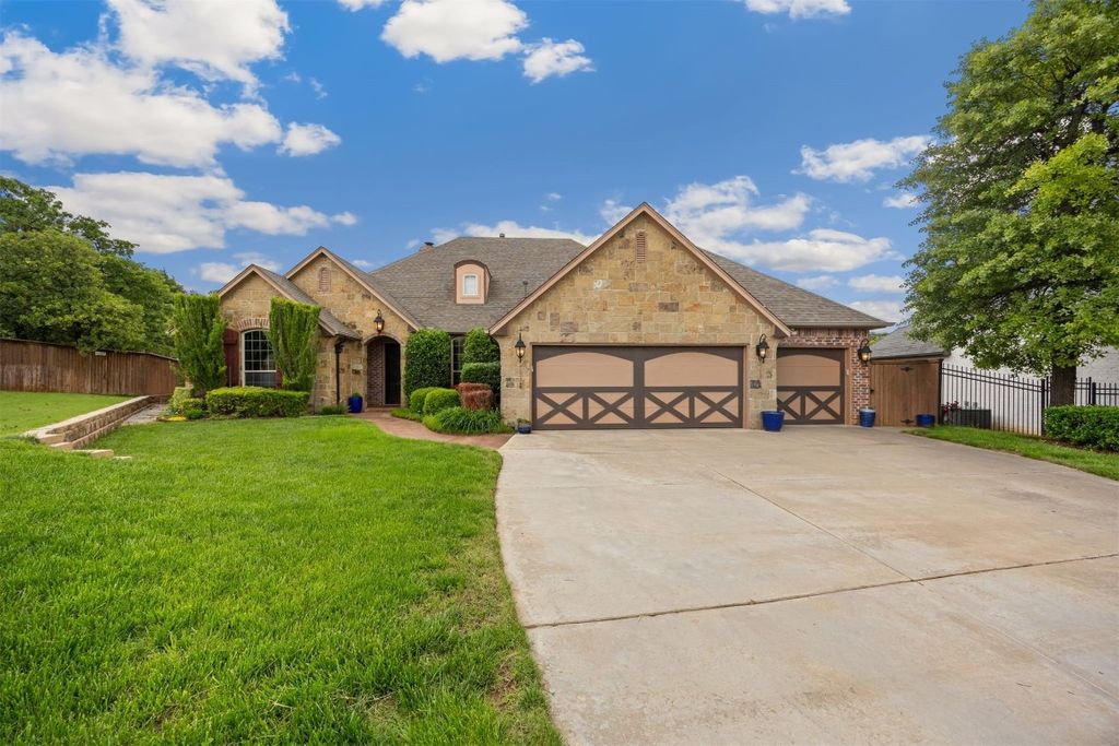 1401 Canyon Bridge Lane, Edmond, OK 73034
