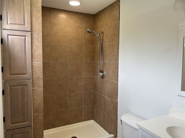 10302 County Road 3705, Quinlan, TX 75474