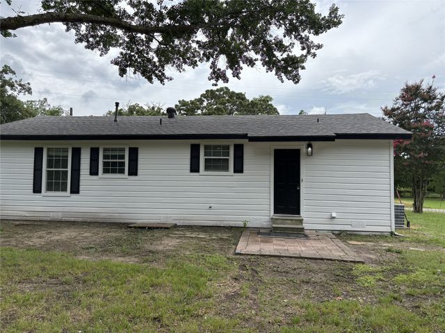 10302 County Road 3705, Quinlan, TX 75474