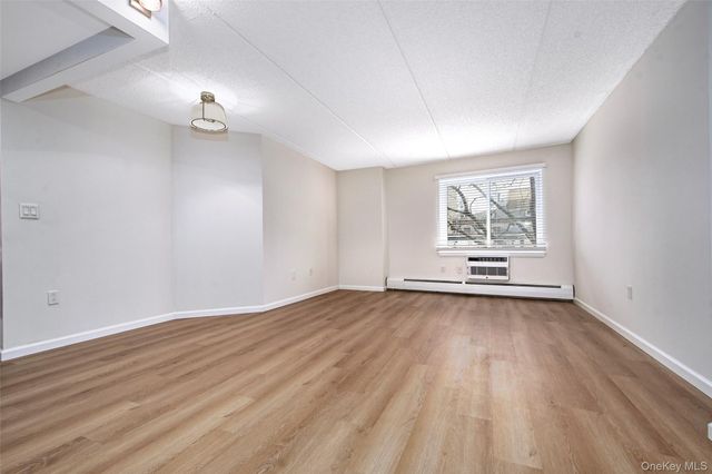 123 Mamaroneck Avenue 218, Mamaroneck, NY 10543