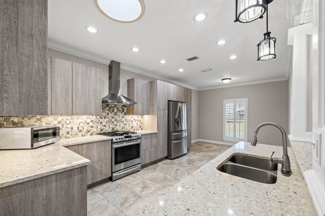 2845 Jack Nicklaus Way, Shalimar, FL 32579