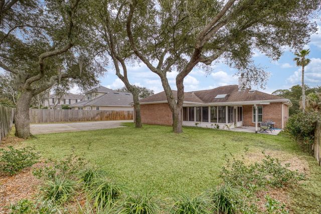 2845 Jack Nicklaus Way, Shalimar, FL 32579