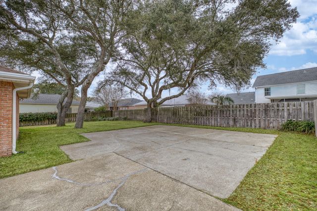 2845 Jack Nicklaus Way, Shalimar, FL 32579