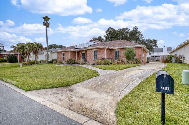 2845 Jack Nicklaus Way, Shalimar, FL 32579