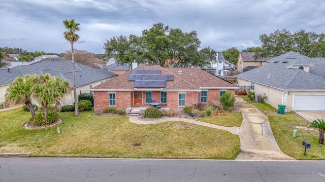 2845 Jack Nicklaus Way, Shalimar, FL 32579