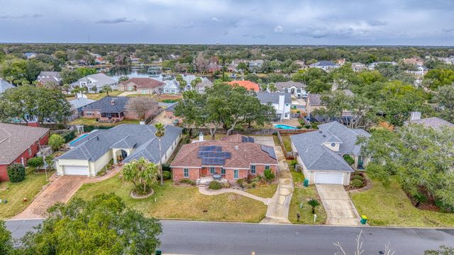 2845 Jack Nicklaus Way, Shalimar, FL 32579