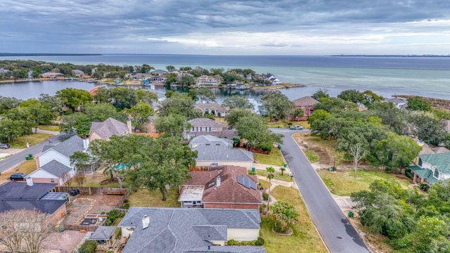 2845 Jack Nicklaus Way, Shalimar, FL 32579
