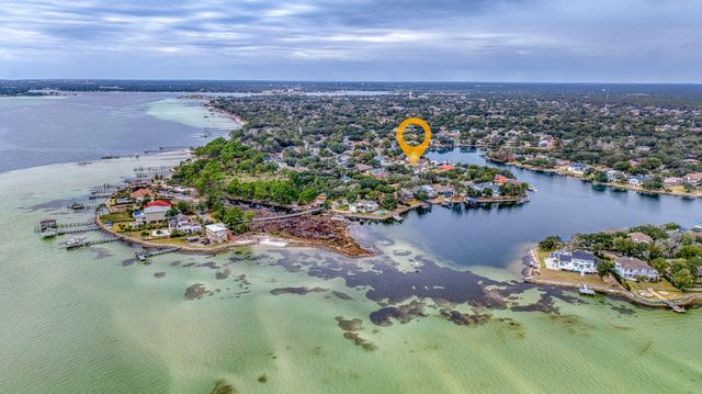 2845 Jack Nicklaus Way, Shalimar, FL 32579