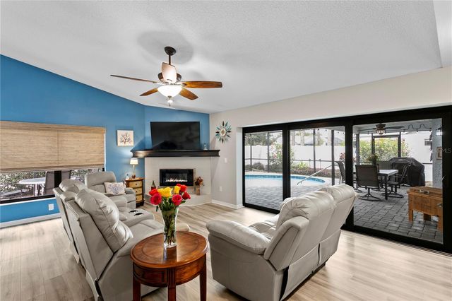 11206 POCKET BROOK, Tampa, FL 33635