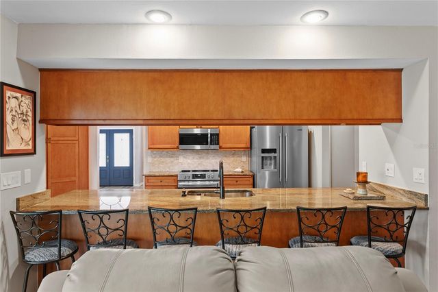 11206 POCKET BROOK, Tampa, FL 33635