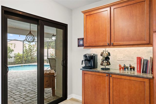 11206 POCKET BROOK, Tampa, FL 33635