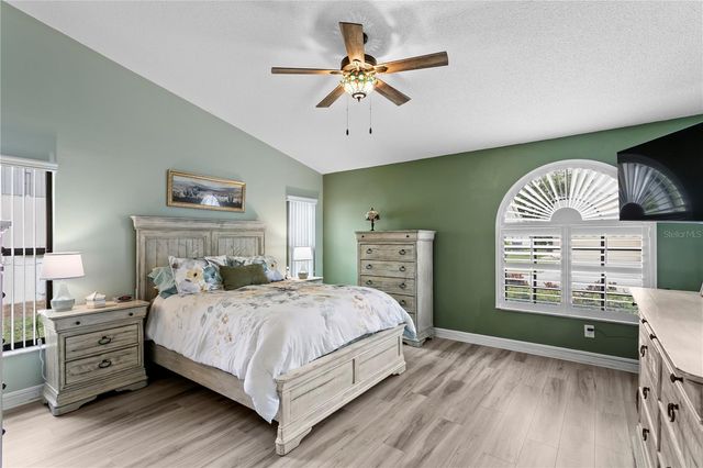 11206 POCKET BROOK, Tampa, FL 33635