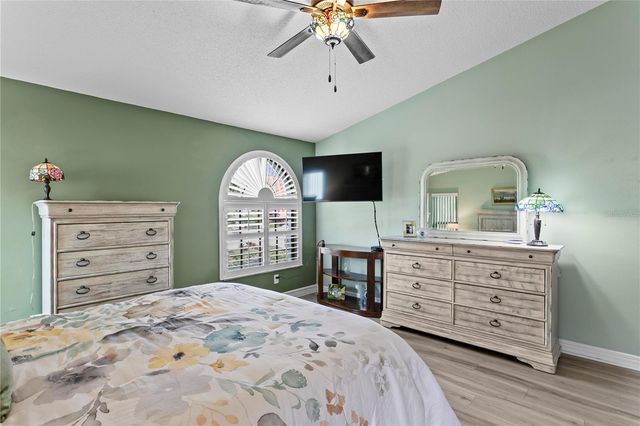 11206 POCKET BROOK, Tampa, FL 33635