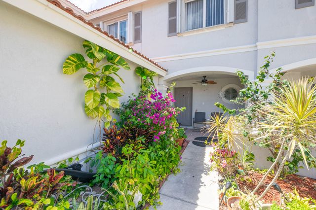 7118 Hawks Nest Terrace 7118, Riviera Beach, FL 33407