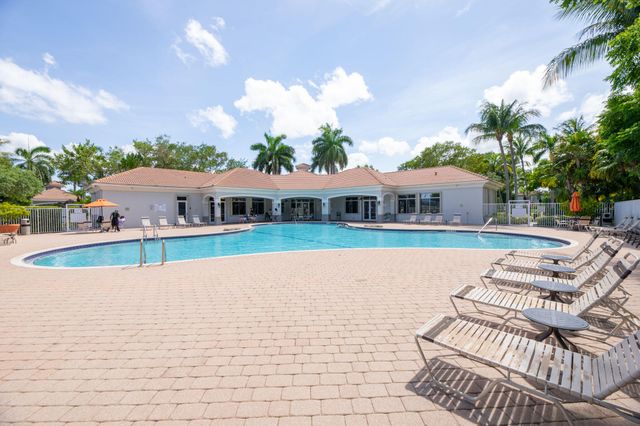 7118 Hawks Nest Terrace 7118, Riviera Beach, FL 33407