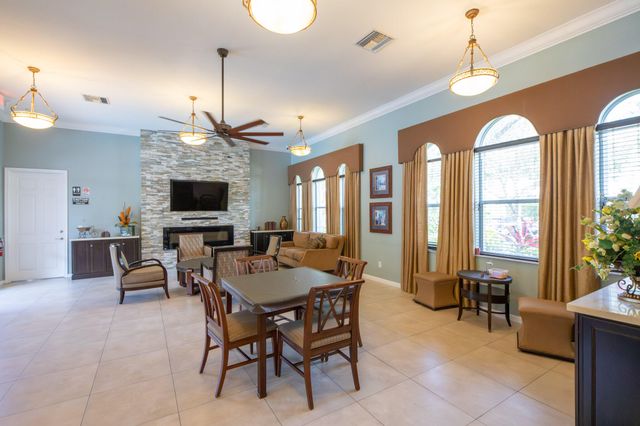 7118 Hawks Nest Terrace 7118, Riviera Beach, FL 33407
