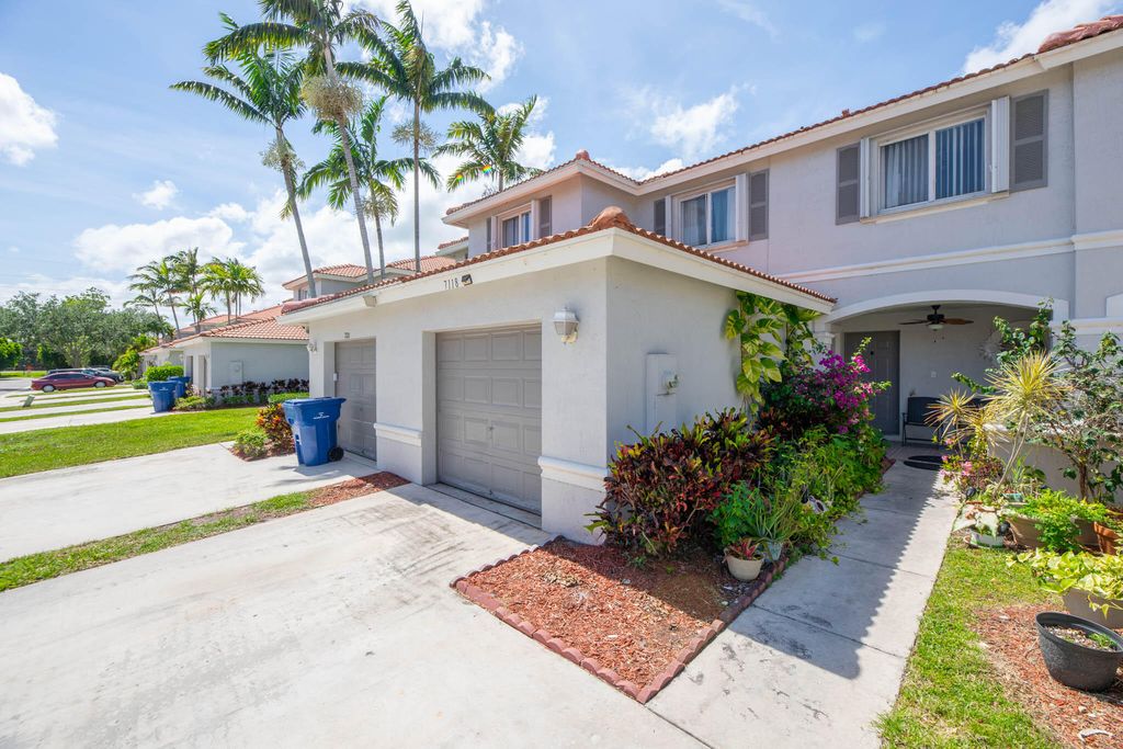 7118 Hawks Nest Terrace 7118, Riviera Beach, FL 33407