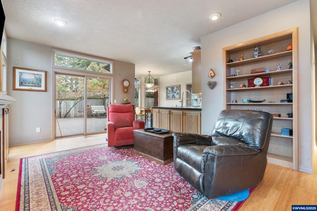 700 Palisades Dr SE, Salem, OR 97302