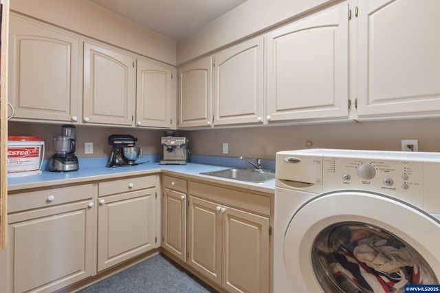 700 Palisades Dr SE, Salem, OR 97302