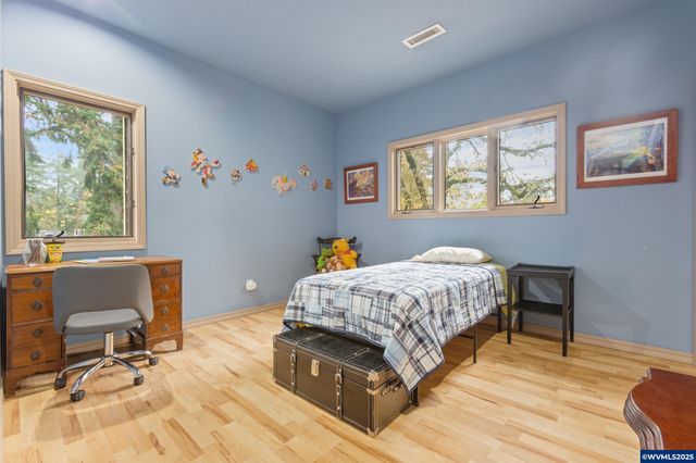 700 Palisades Dr SE, Salem, OR 97302