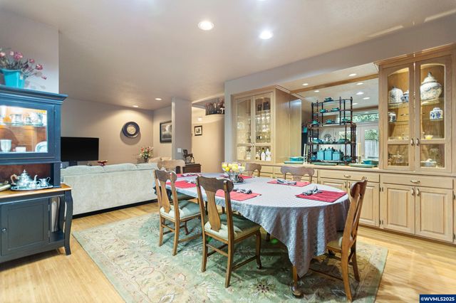 700 Palisades Dr SE, Salem, OR 97302