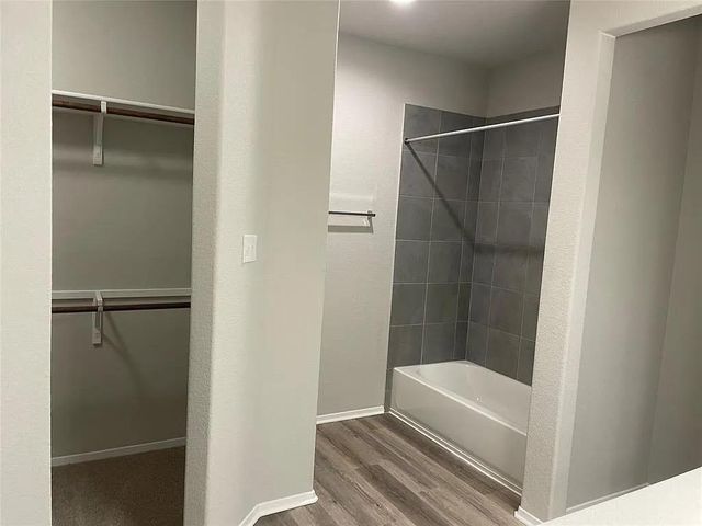 66 Bent Trail LN, Georgetown, TX 78628