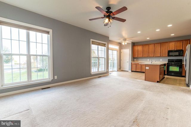 8524 MAYFAIR CT, Breinigsville, PA 18031