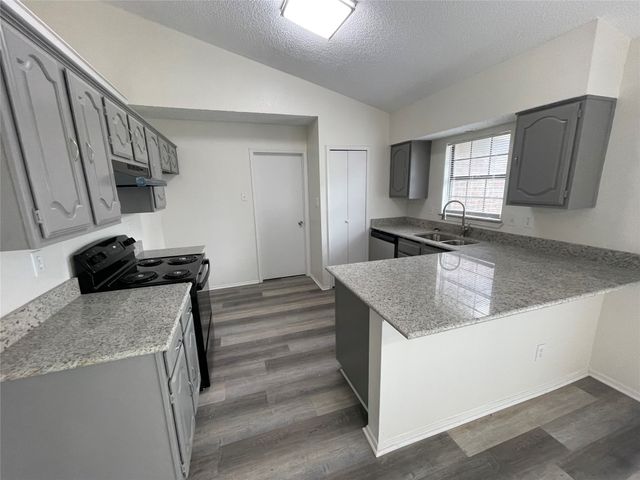 9415 Rutherglen Drive, Dallas, TX 75227