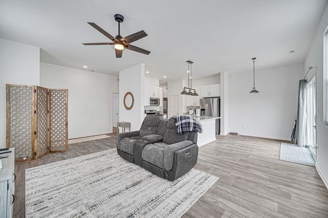 6313 Maple Glen Drive, Wonder Lake, IL 60097