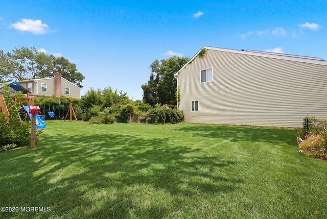 20 Deer Run Drive N, Barnegat, NJ 08005