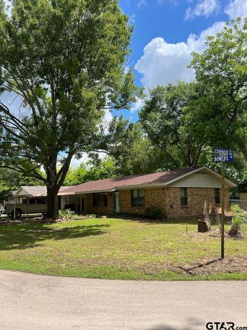 320 Bowers St, Lindale, TX 75771