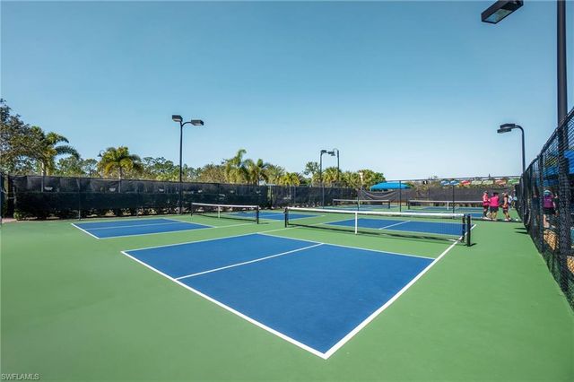 7255 Live Oak DR, Naples, FL 34114