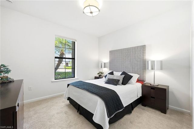 7255 Live Oak DR, Naples, FL 34114