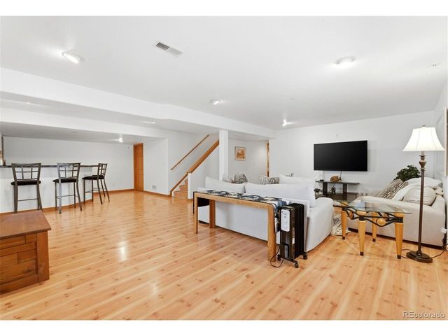 6112 Devinney Way, Arvada, CO 80004
