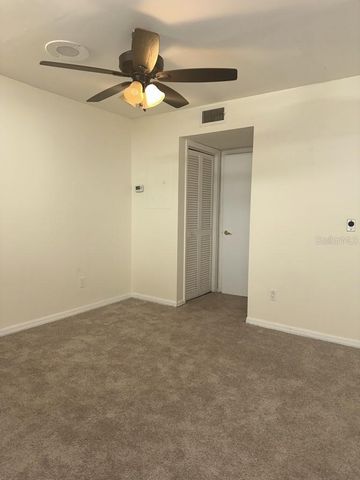 15206 W POND WOODS DRIVE, Tampa, FL 33618