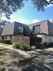 15206 W POND WOODS DRIVE, Tampa, FL 33618