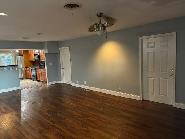 812 SE 14th Ct, Deerfield Beach, FL 33441