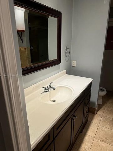 812 SE 14th Ct, Deerfield Beach, FL 33441