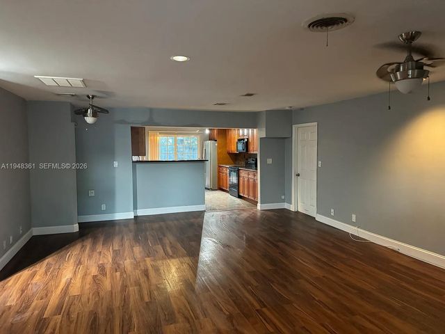 812 SE 14th Ct, Deerfield Beach, FL 33441