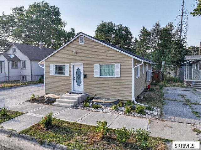 135 College Street, Idaho Falls, ID 83402