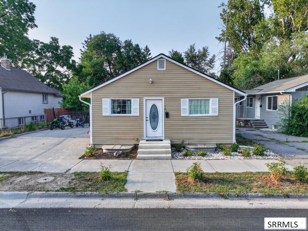 135 College Street, Idaho Falls, ID 83402