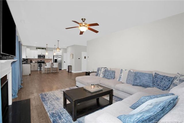 279 Stonebriar Avenue, Raeford, NC 28376