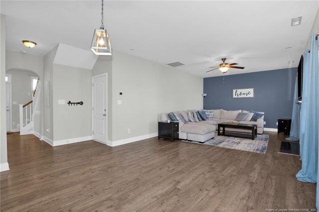 279 Stonebriar Avenue, Raeford, NC 28376