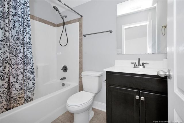 279 Stonebriar Avenue, Raeford, NC 28376